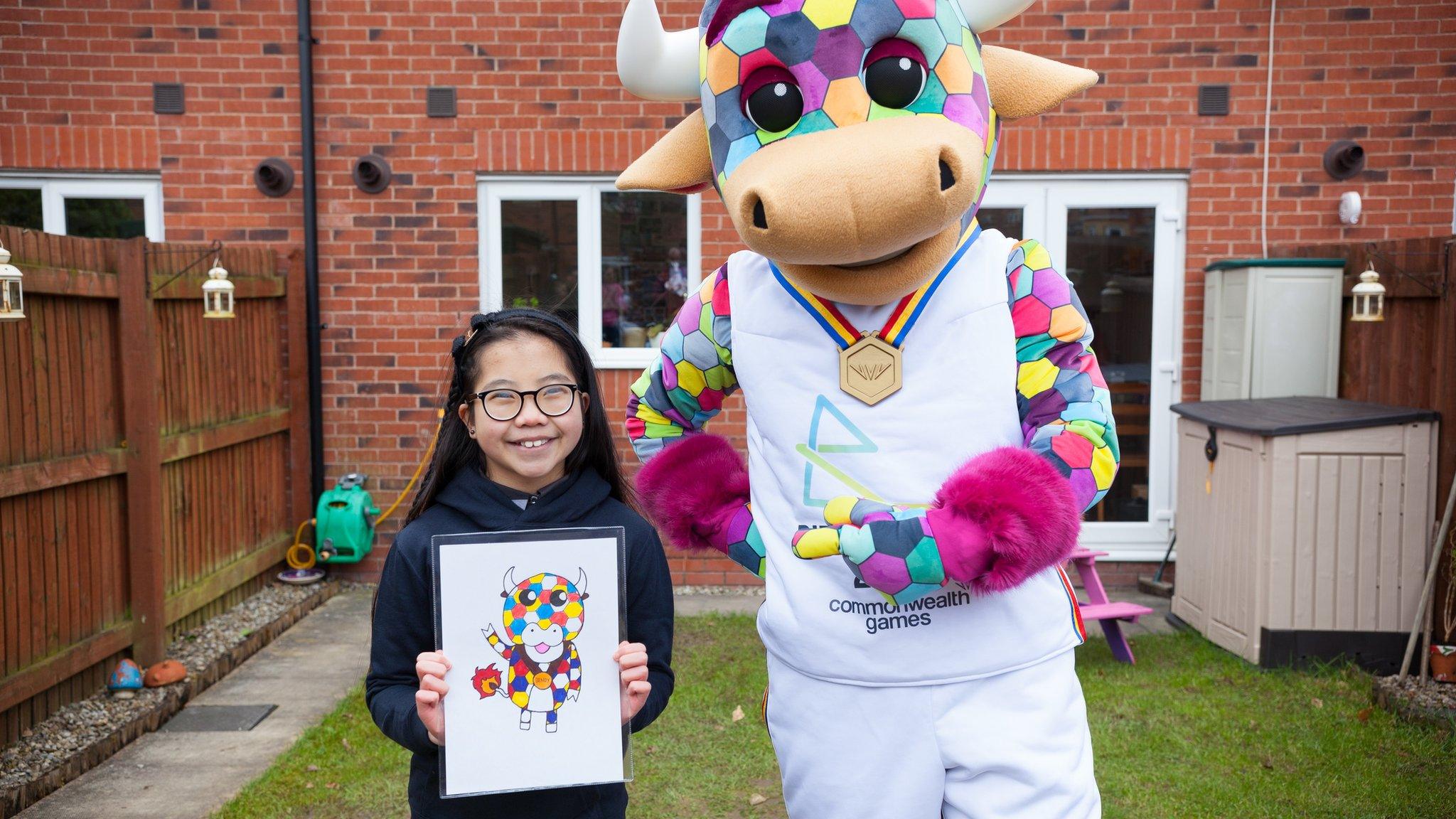 Emma Lou and mascot Perry