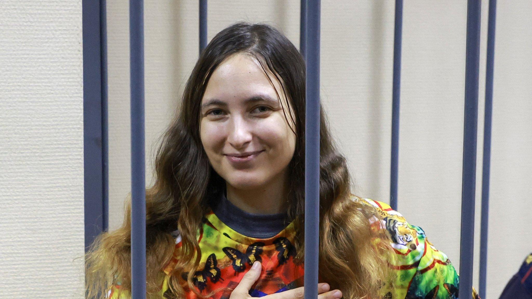 Sasha Skochilenko in court