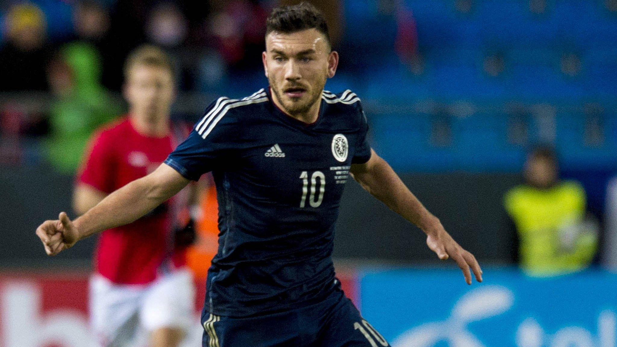 Scotland midfielder Robert Snodgrass