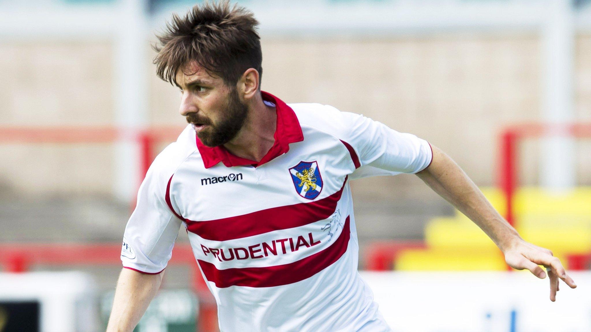 Stirling Albion's Darren Smith