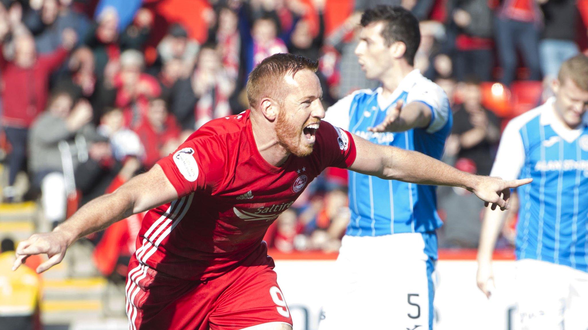 Adam Rooney celebrates