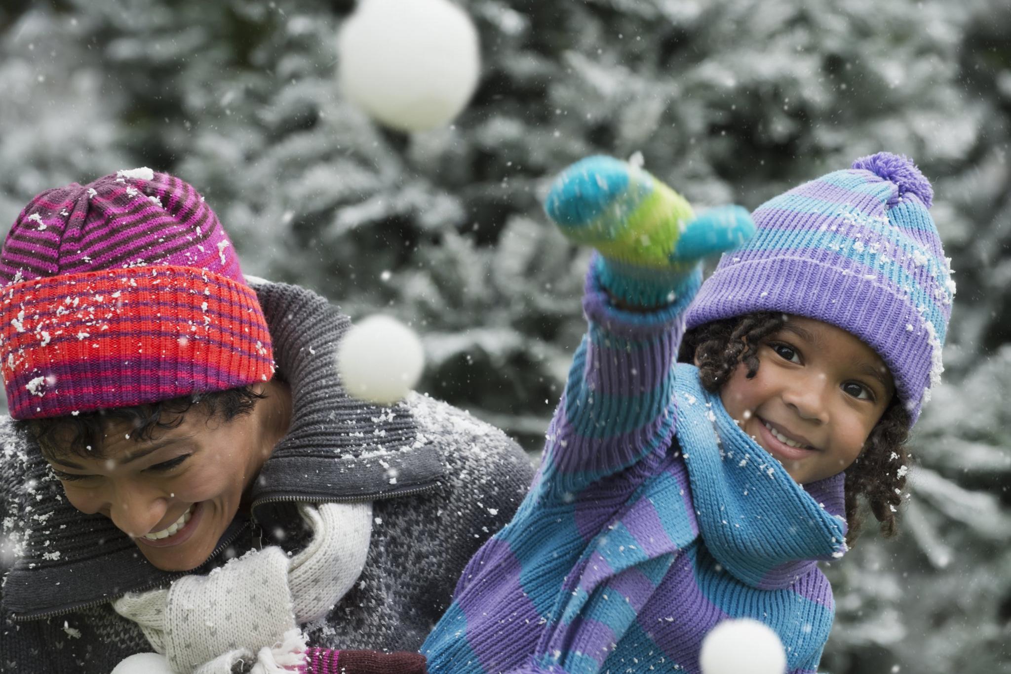 boy-playing-in-the-snow