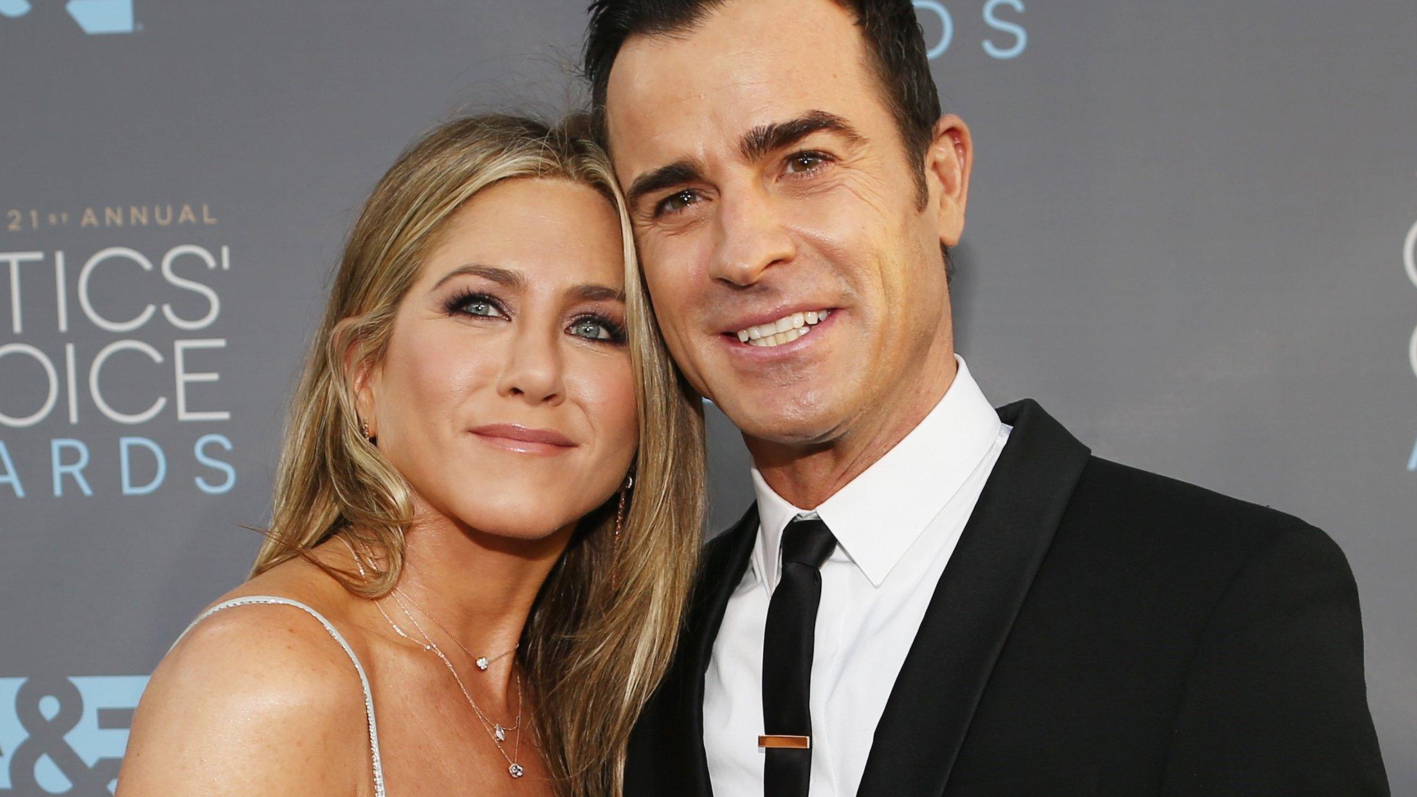 US actors Justin Theroux and Jennifer Aniston