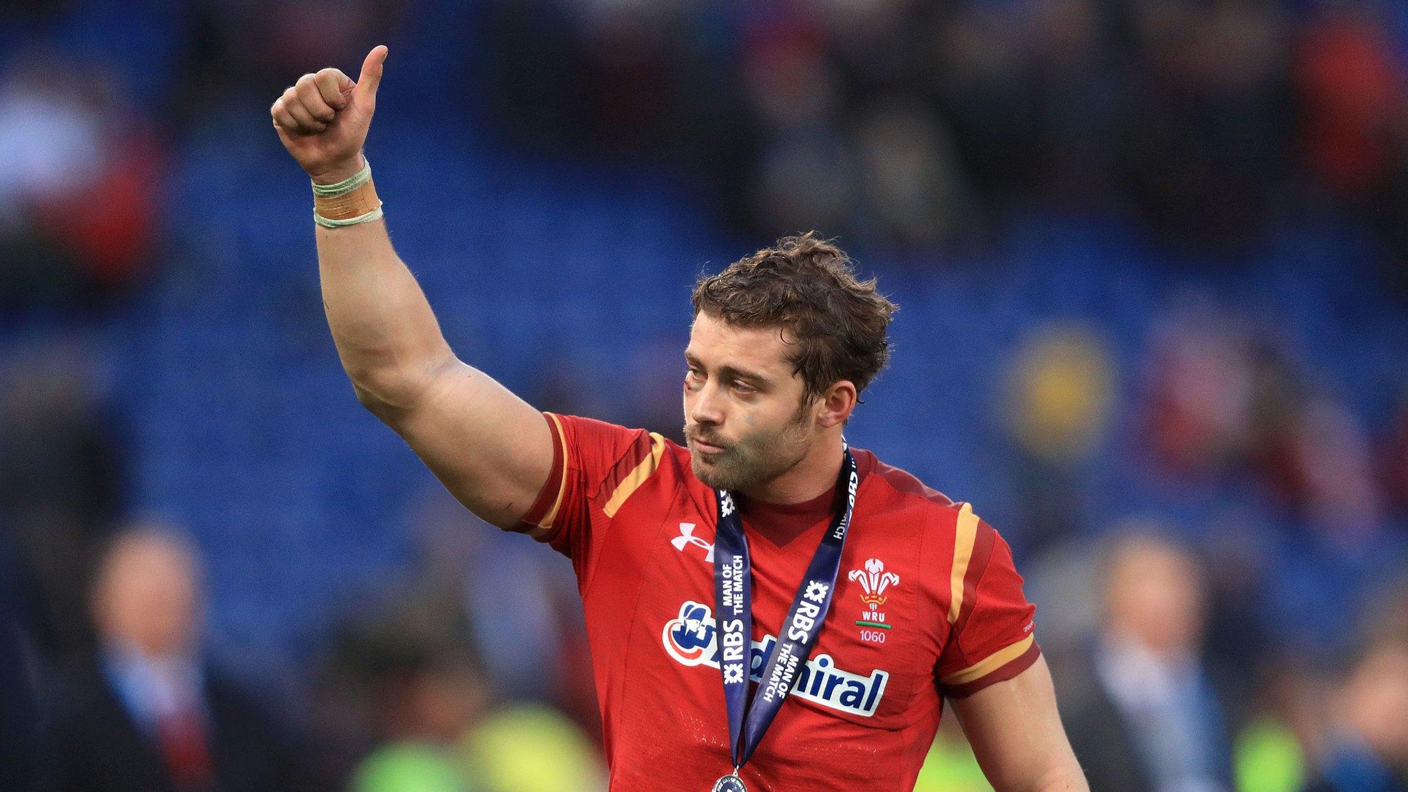 Halfpenny celebrates