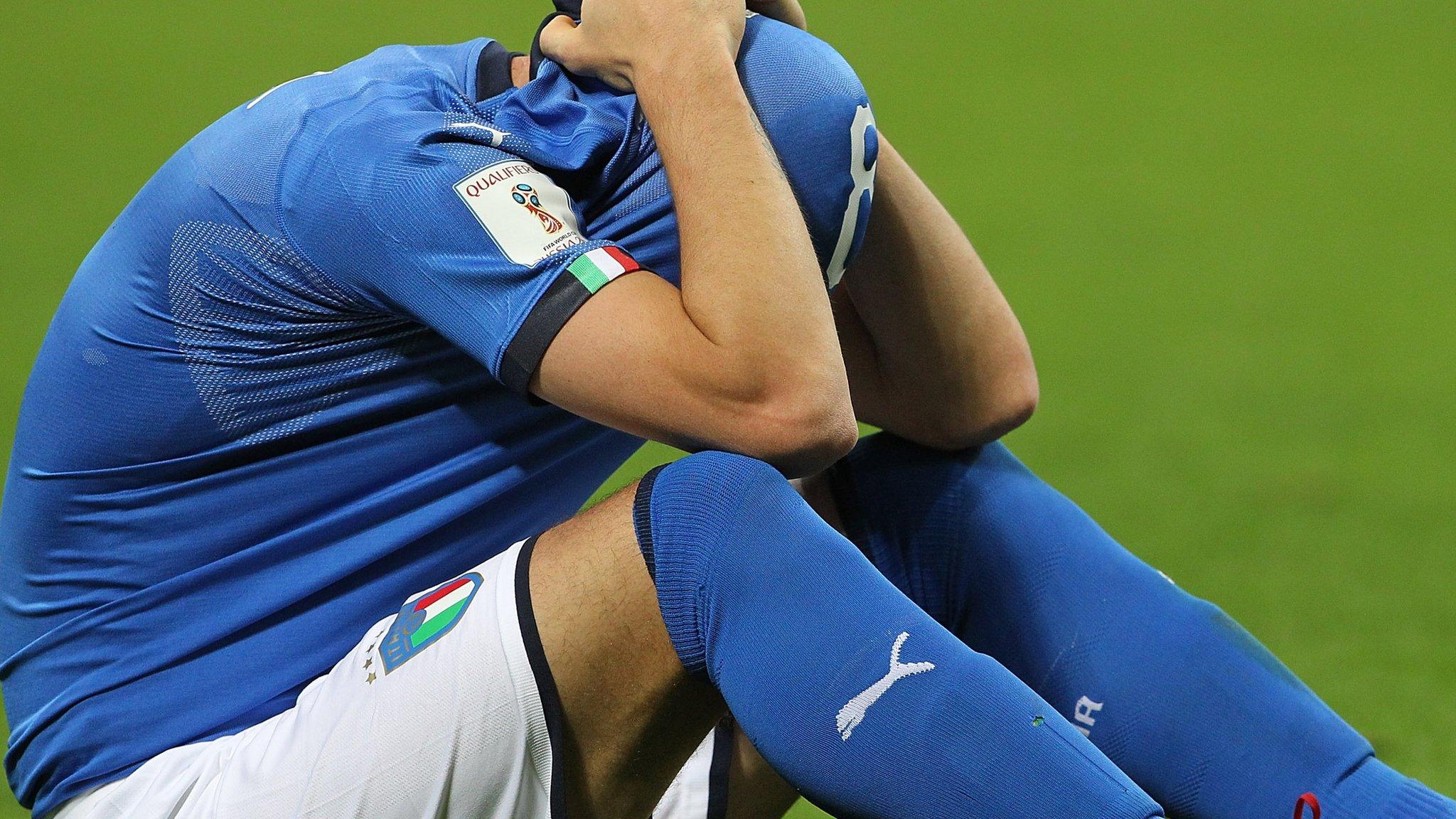 Alessandro Florenzi reacts to Italy's World Cup elimination