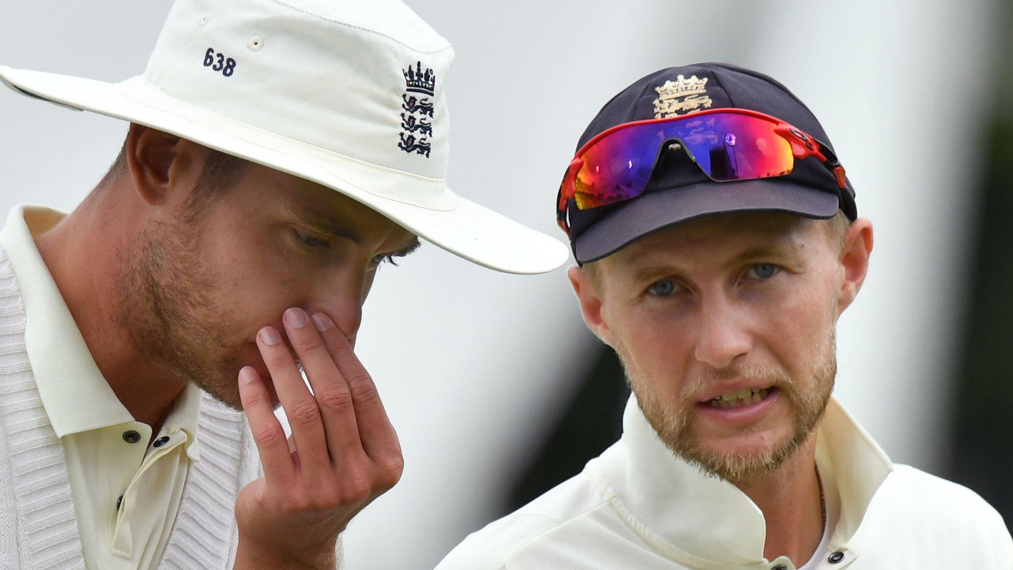 Stuart Broad and Joe Root