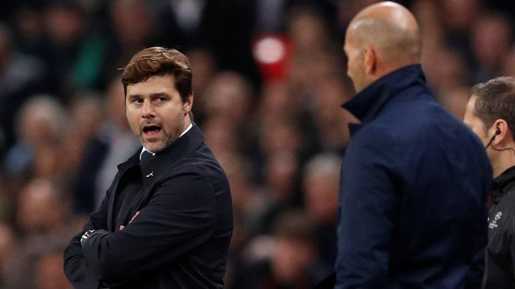 Tottenham Hotspur boss Mauricio Pochettino (left)