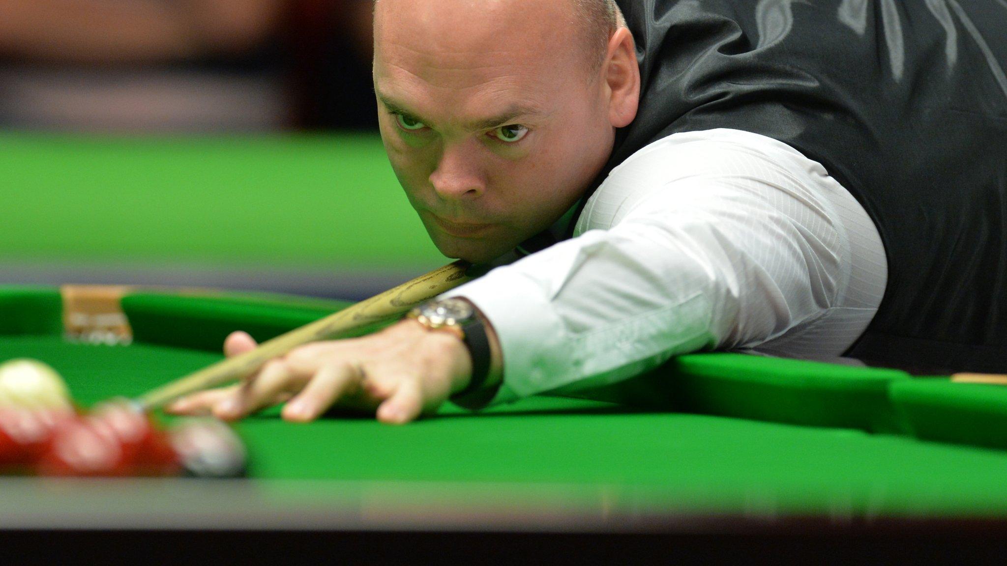 Stuart Bingham en route to victory over Anthony Hamilton