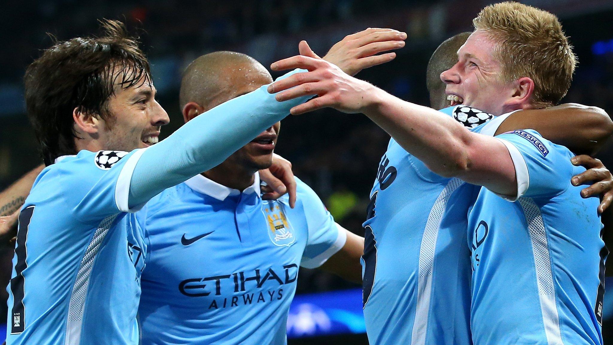 Manchester City celebrate Kevin de Bruyne's winner against Paris St-Germain