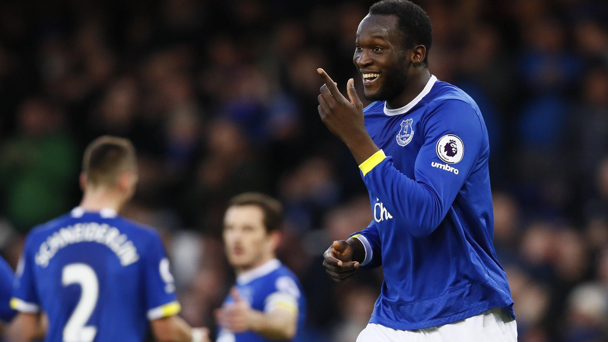 Romelu Lukaku celebrates