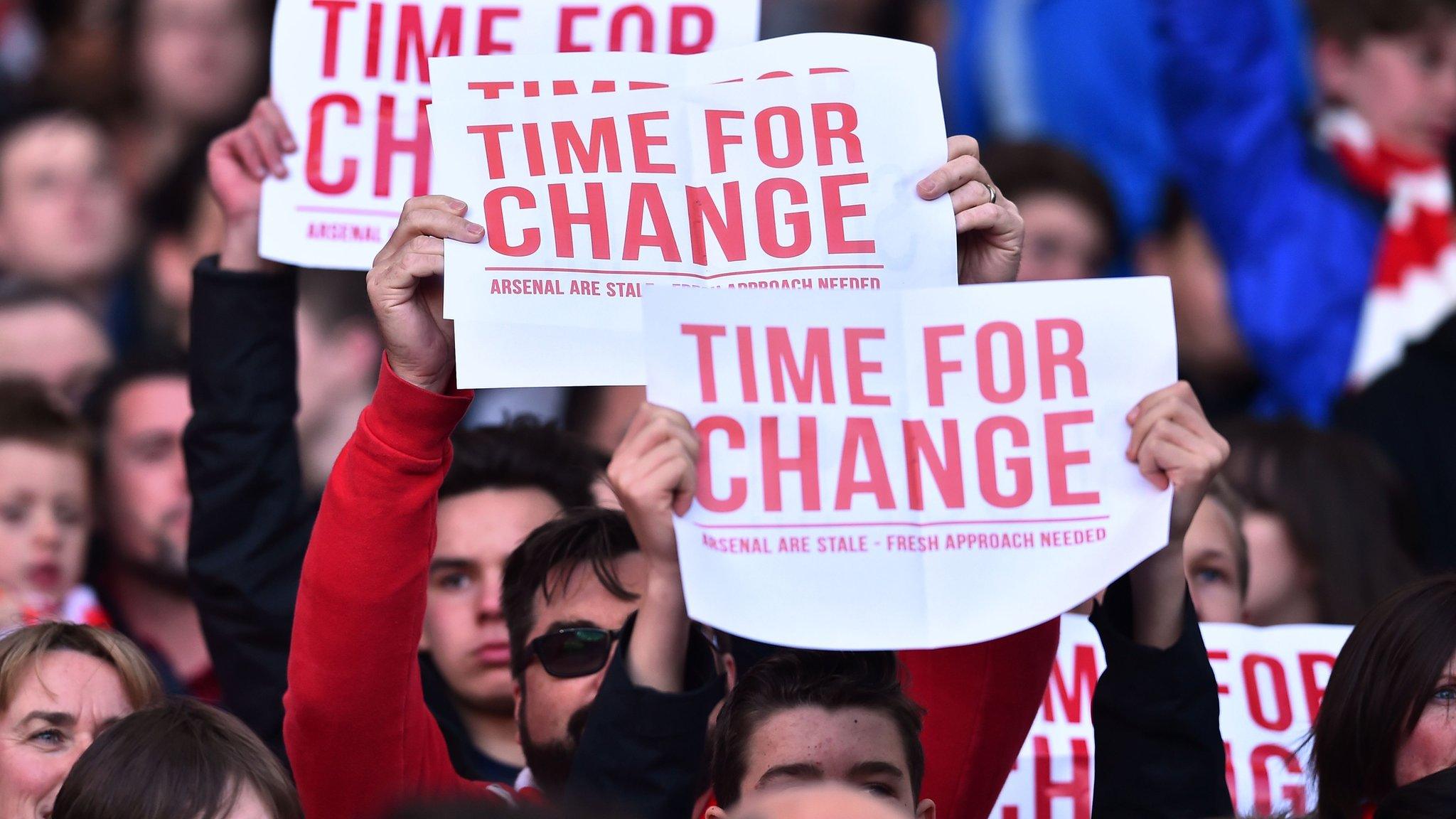 Arsenal fans protest