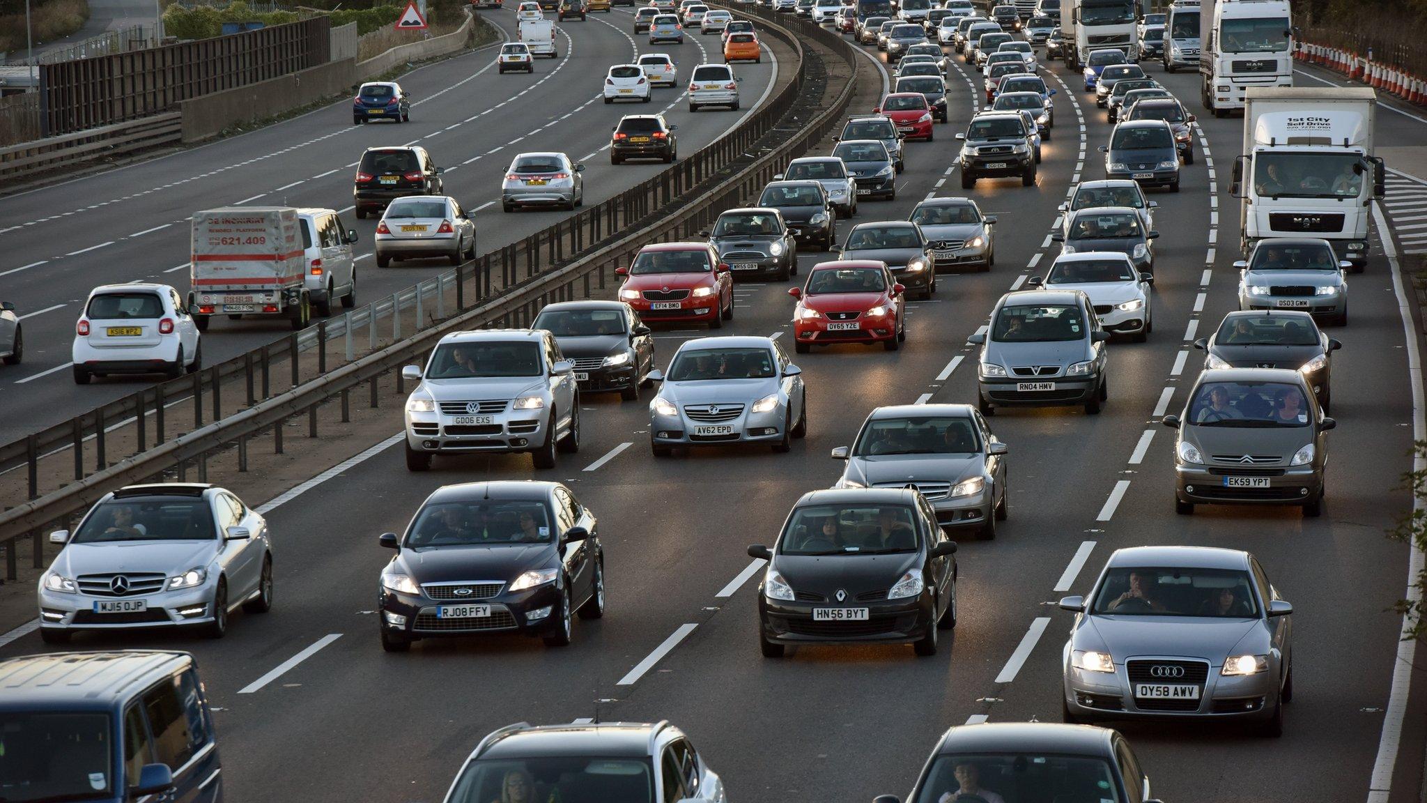 Cars on M1