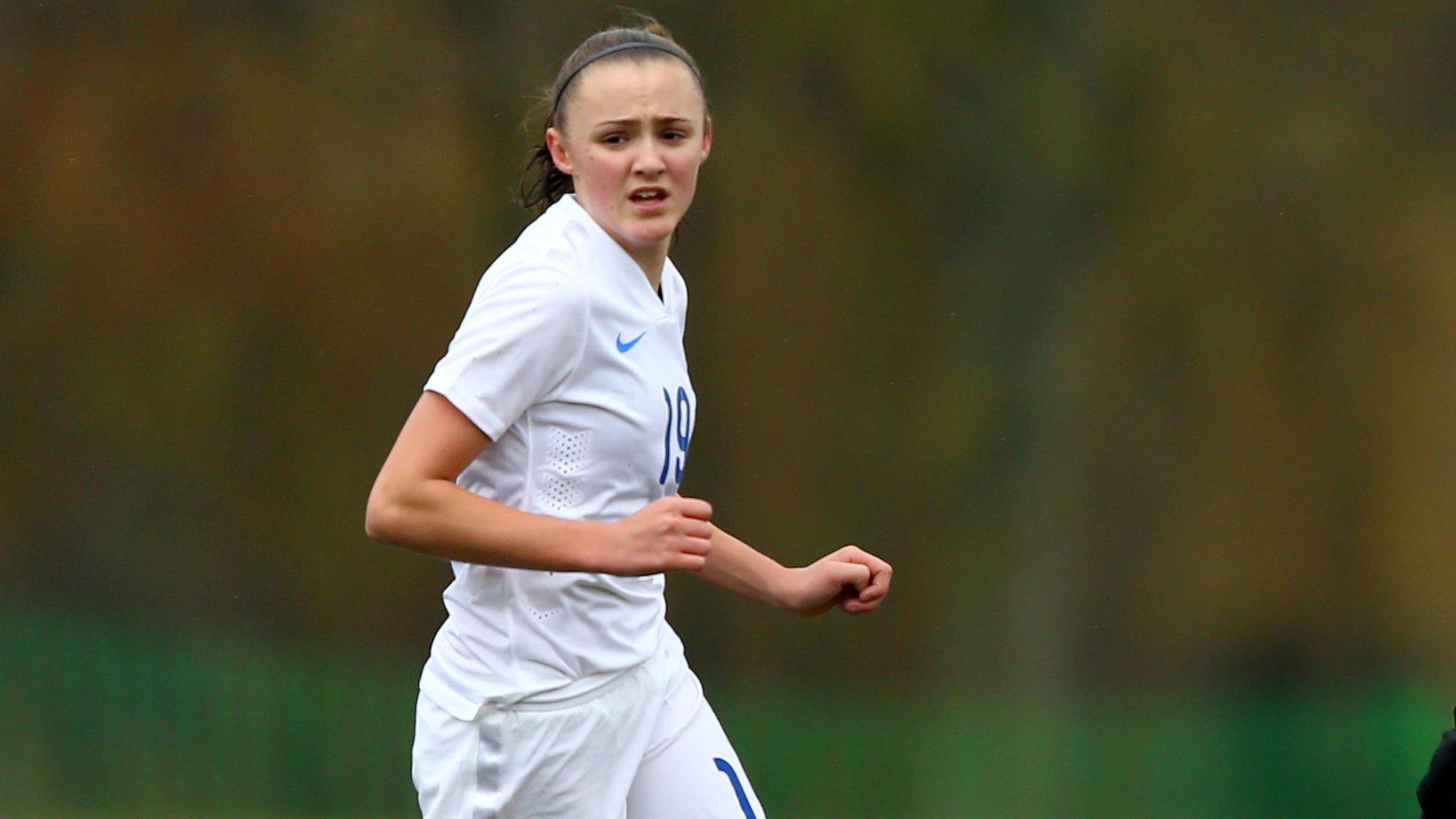 Georgia Stanway in action for England Under-17