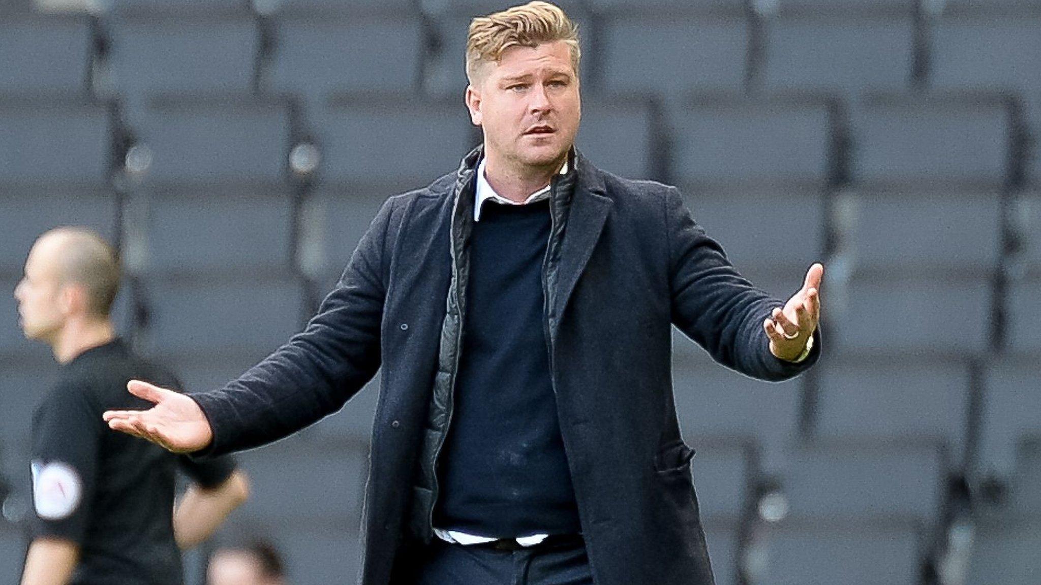 Karl Robinson