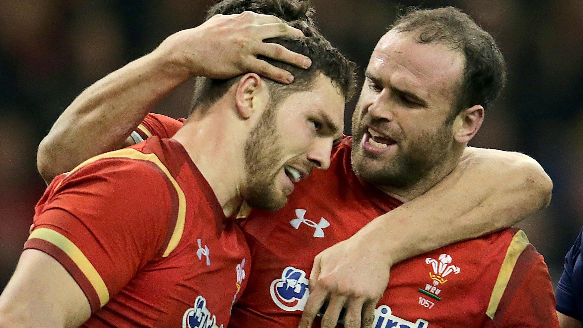 George North and Jamie Roberts