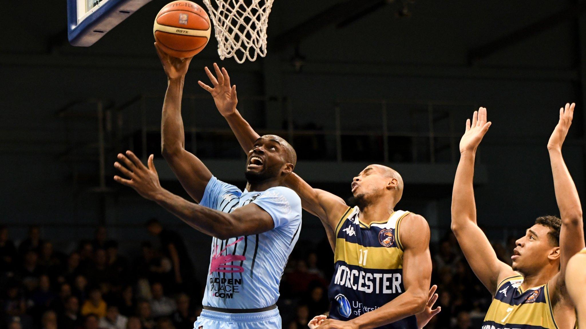 Tayo Ogedengbe in action for Surrey