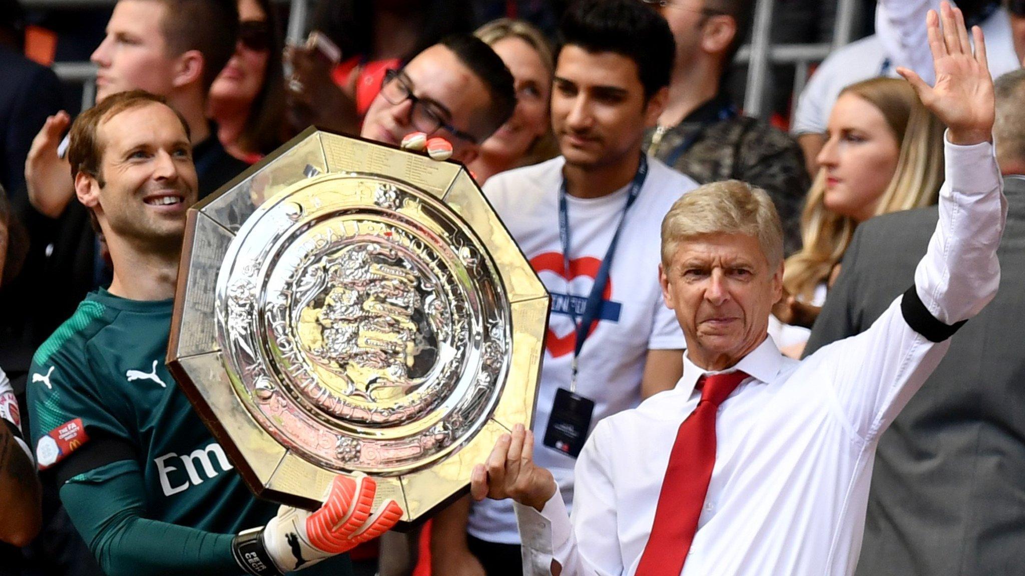 Arsenal win Community Shield