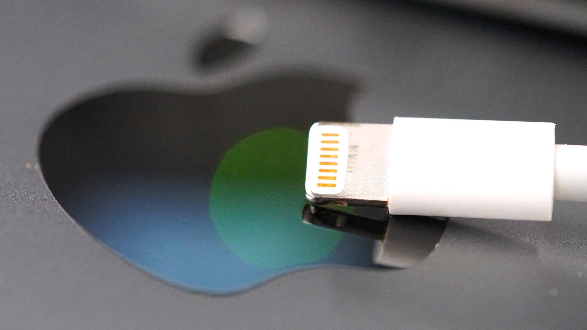 Apple Lightning connector