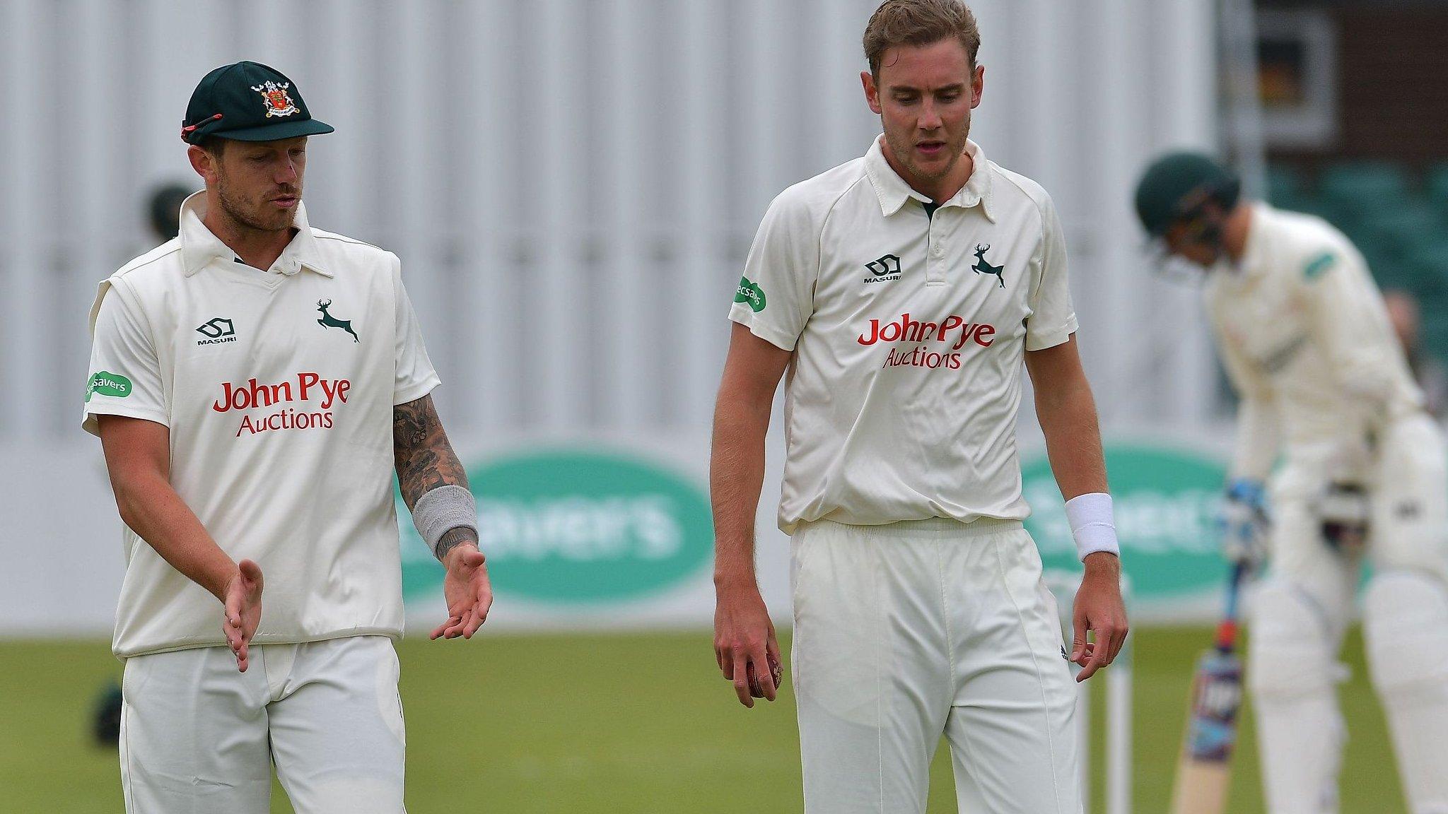 James Pattinson (left) and Stuart Broad (right)