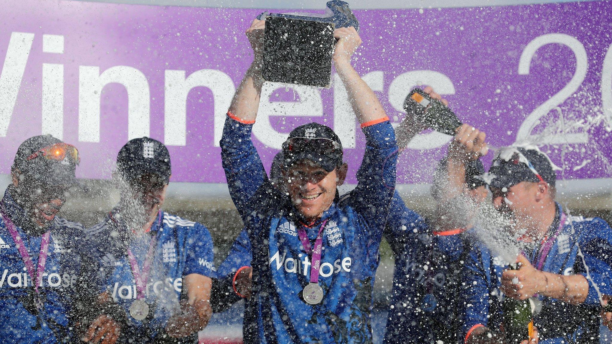 Eoin Morgan and England celebrate victory