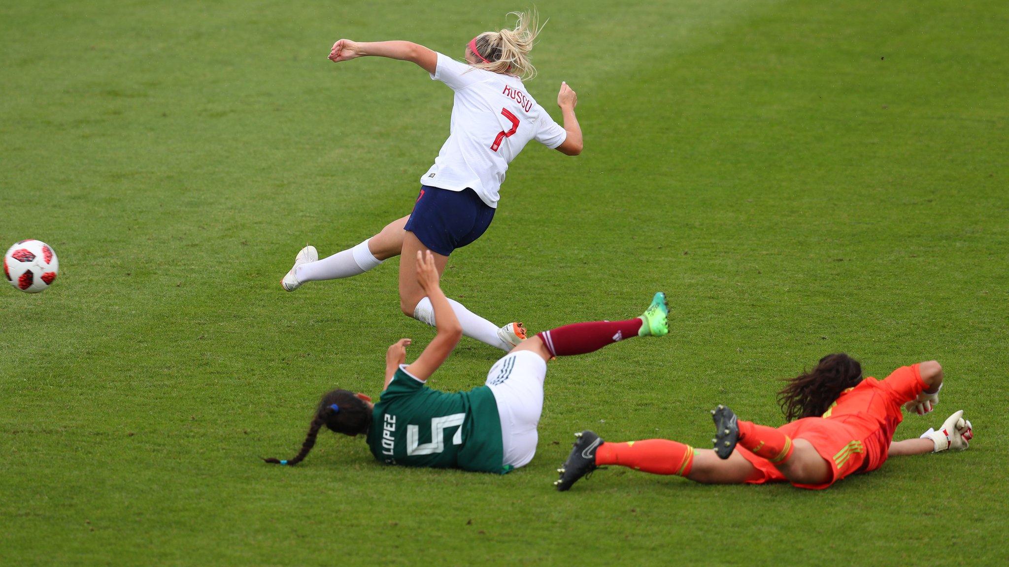 SAINT-MALO, FRANCE - AUGUST 12: Alessia Russo of England scores her sides first goal during the FIFA U-20 Women's World Cup France 2018 group B match between England and Mexico at on August 12, 2018 in Saint-Malo, France. (Photo by Catherine Ivill - FIFA/FIFA via Getty Images)