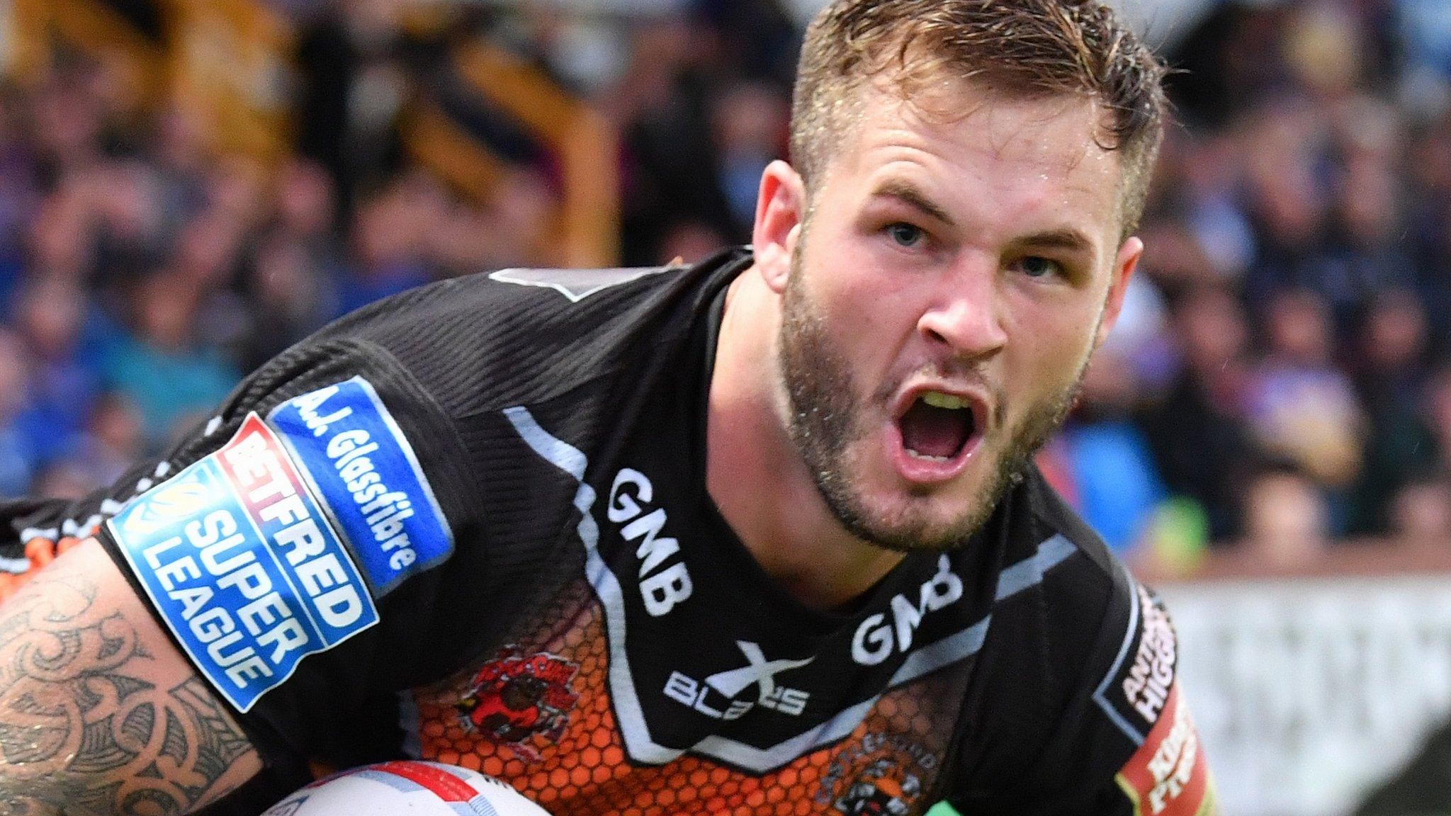 Zak Hardaker in action for Castleford Tigers