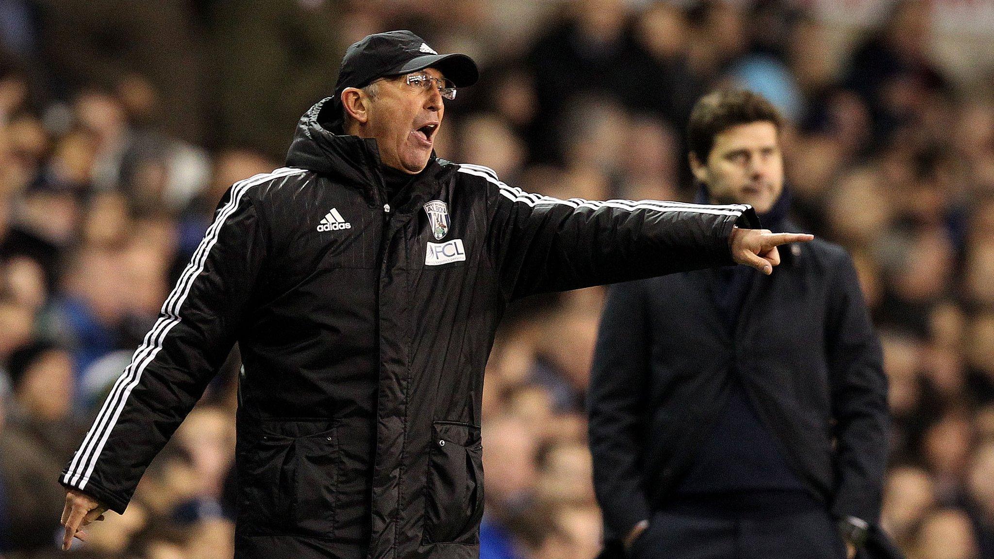 Tony Pulis (left)