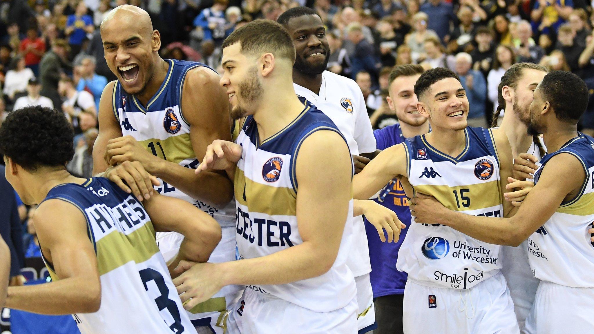 Worcester Wolves celebrate winning the BBL Cup for the first time