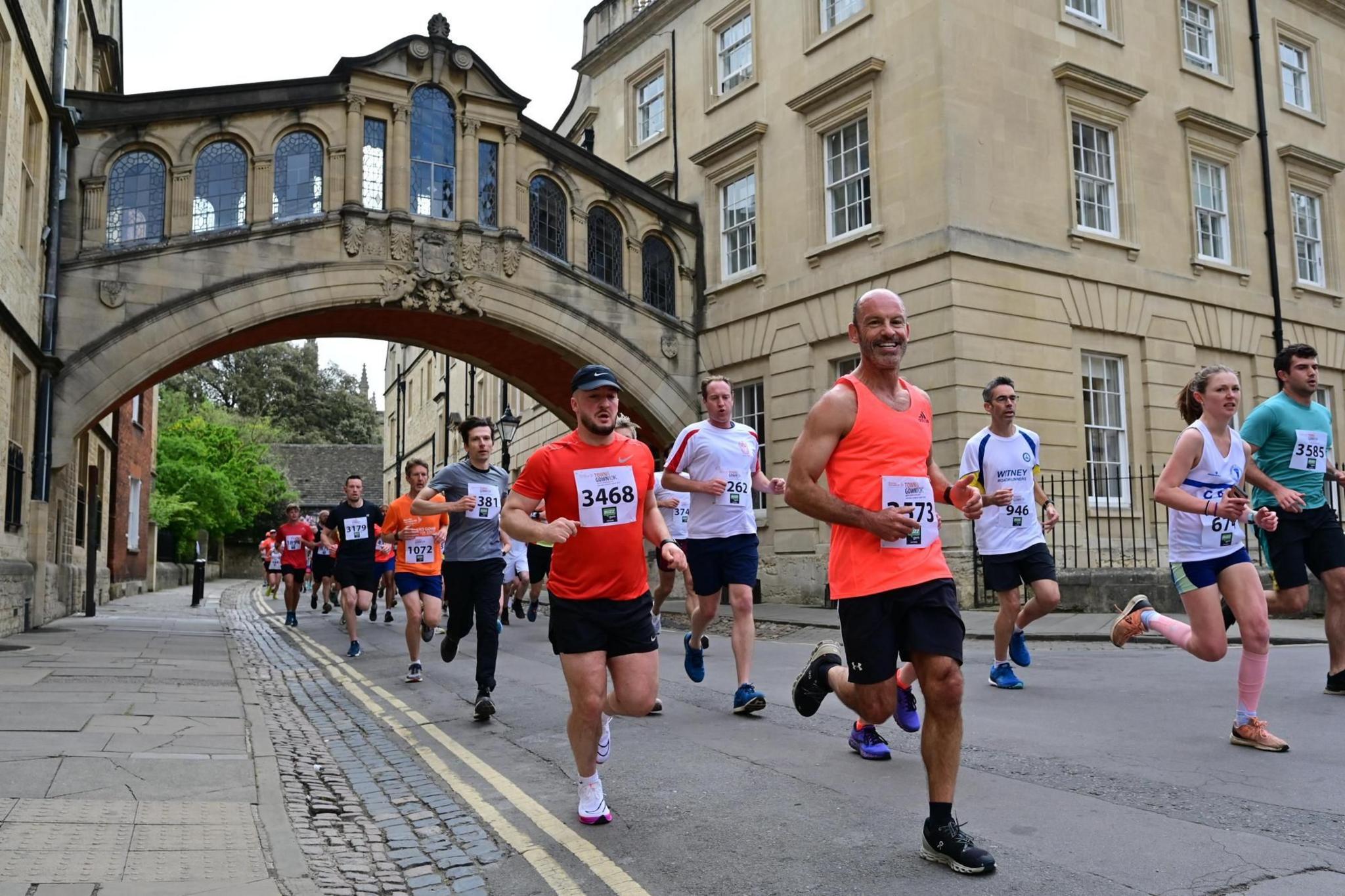 Runners in the Oxford 10k