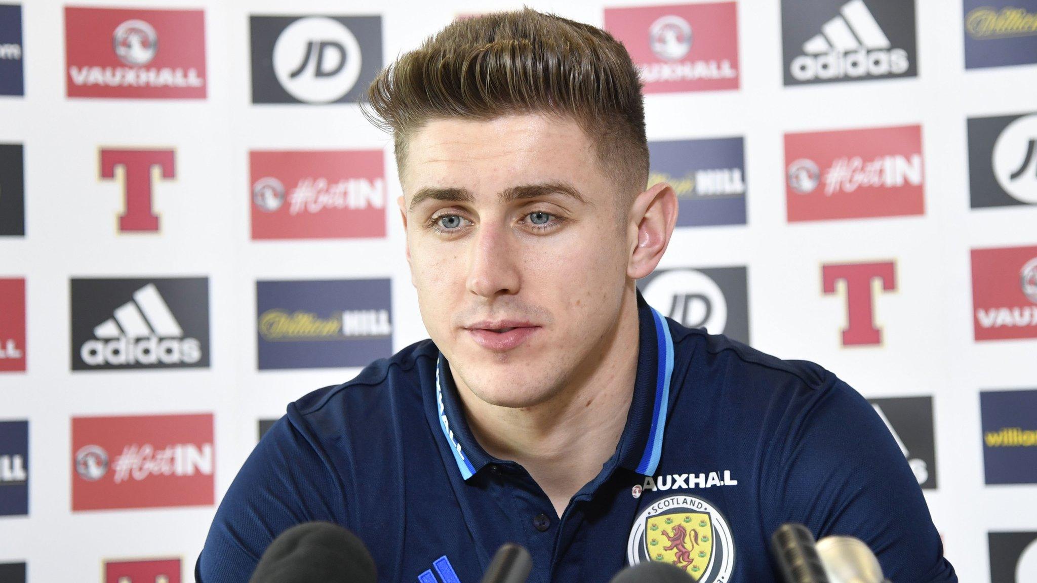 Fulham midfielder Tom Cairney