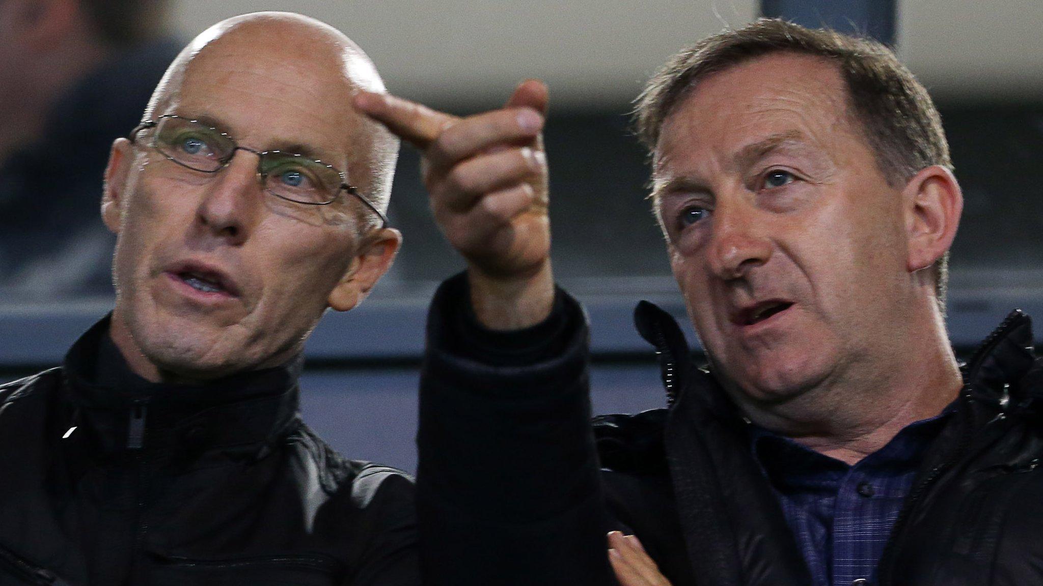 Bob Bradley and Swansea chairman Huw Jenkins
