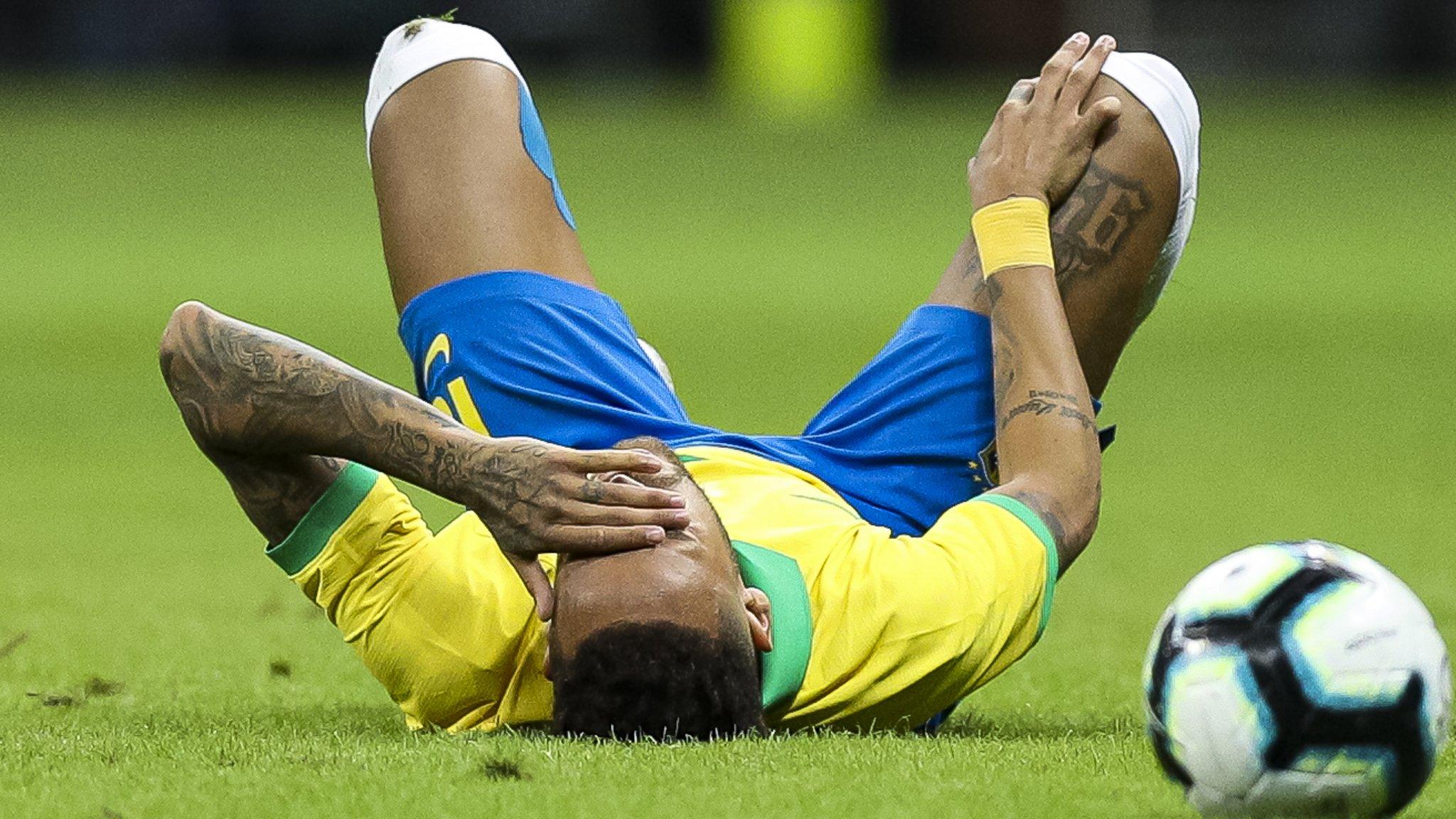 Neymar suffers injury during Brazil's friendly against Qatar