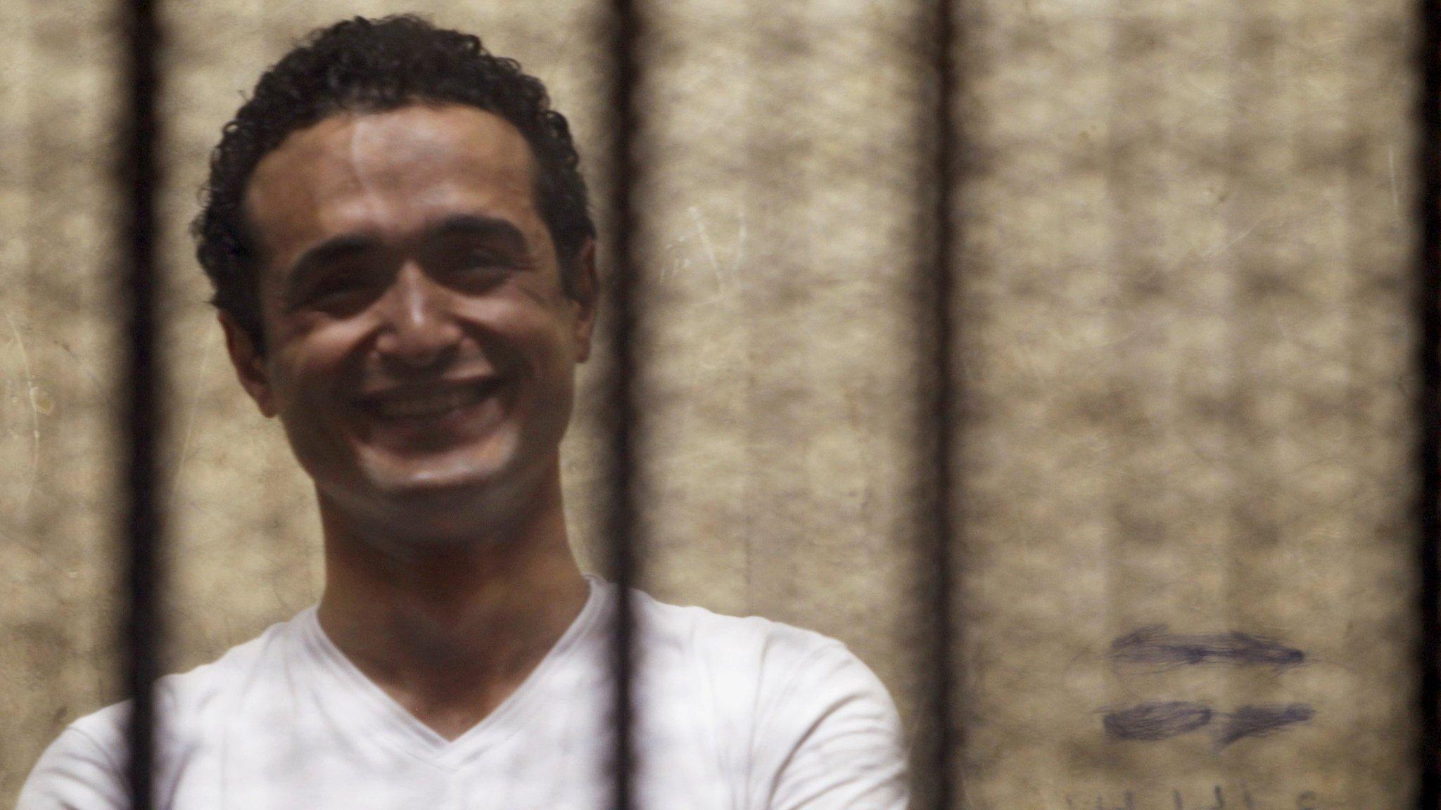 File photo showing Egyptian activist Ahmed Douma in court outside Cairo on 3 June 2013