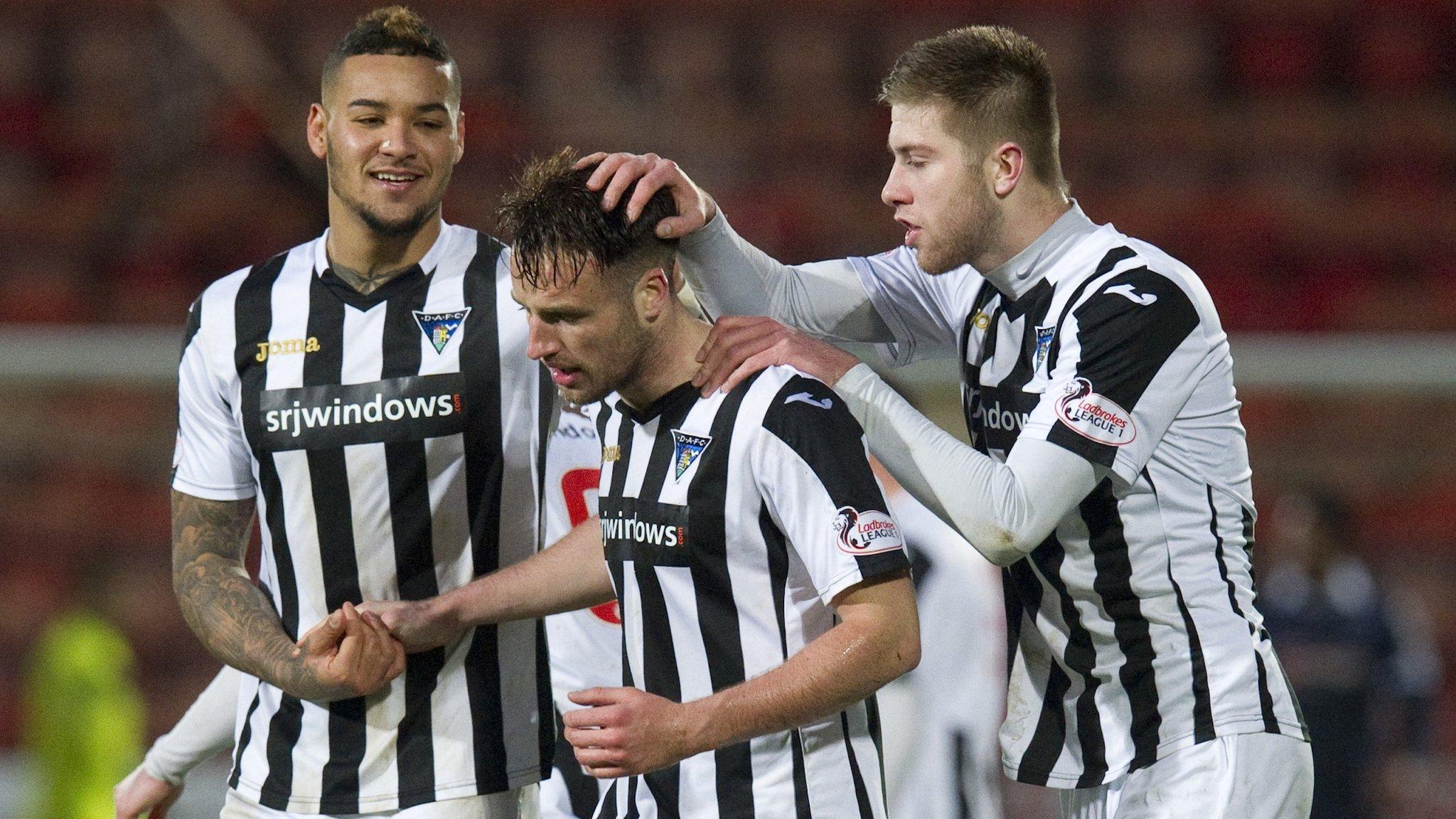 Dunfermline players celebrating