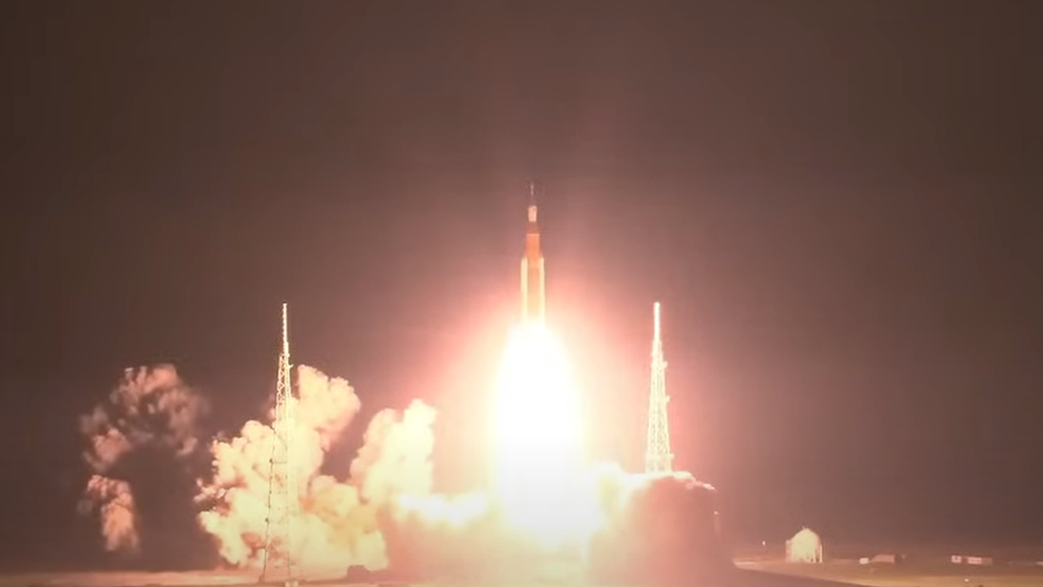 Nasa's SLS takes off