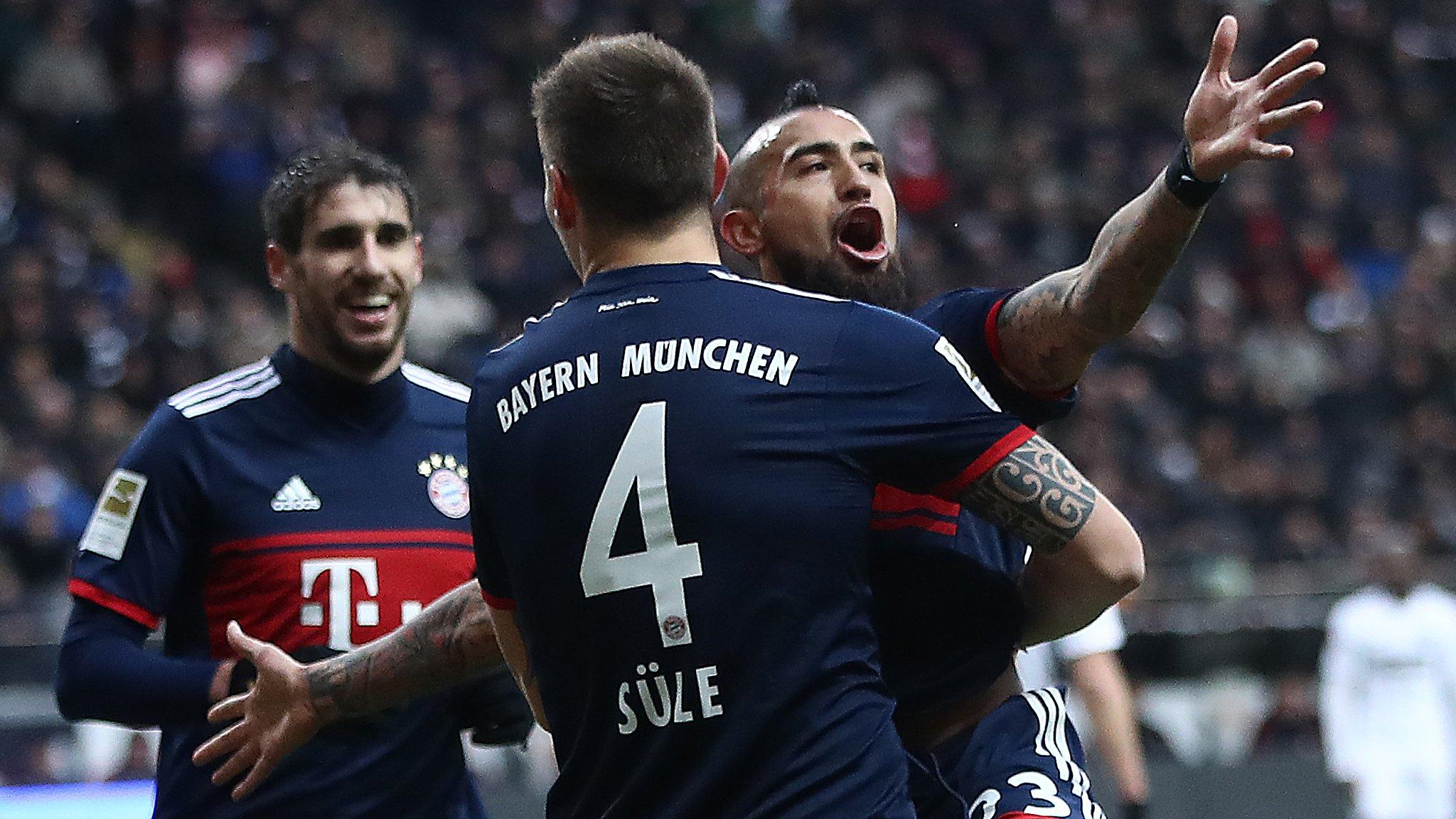 Arturo Vidal and Niklas Sule celebrate
