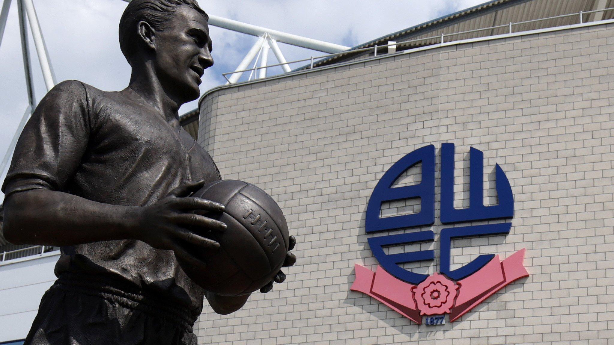 Bolton Wanderers' Nat Lofthouse statue