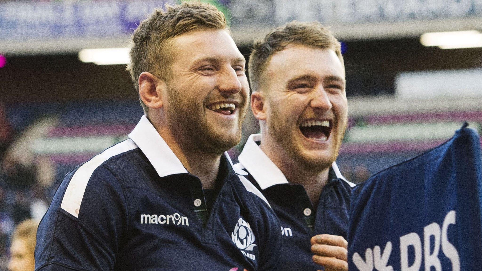 Finn Russell, Stuart Hogg