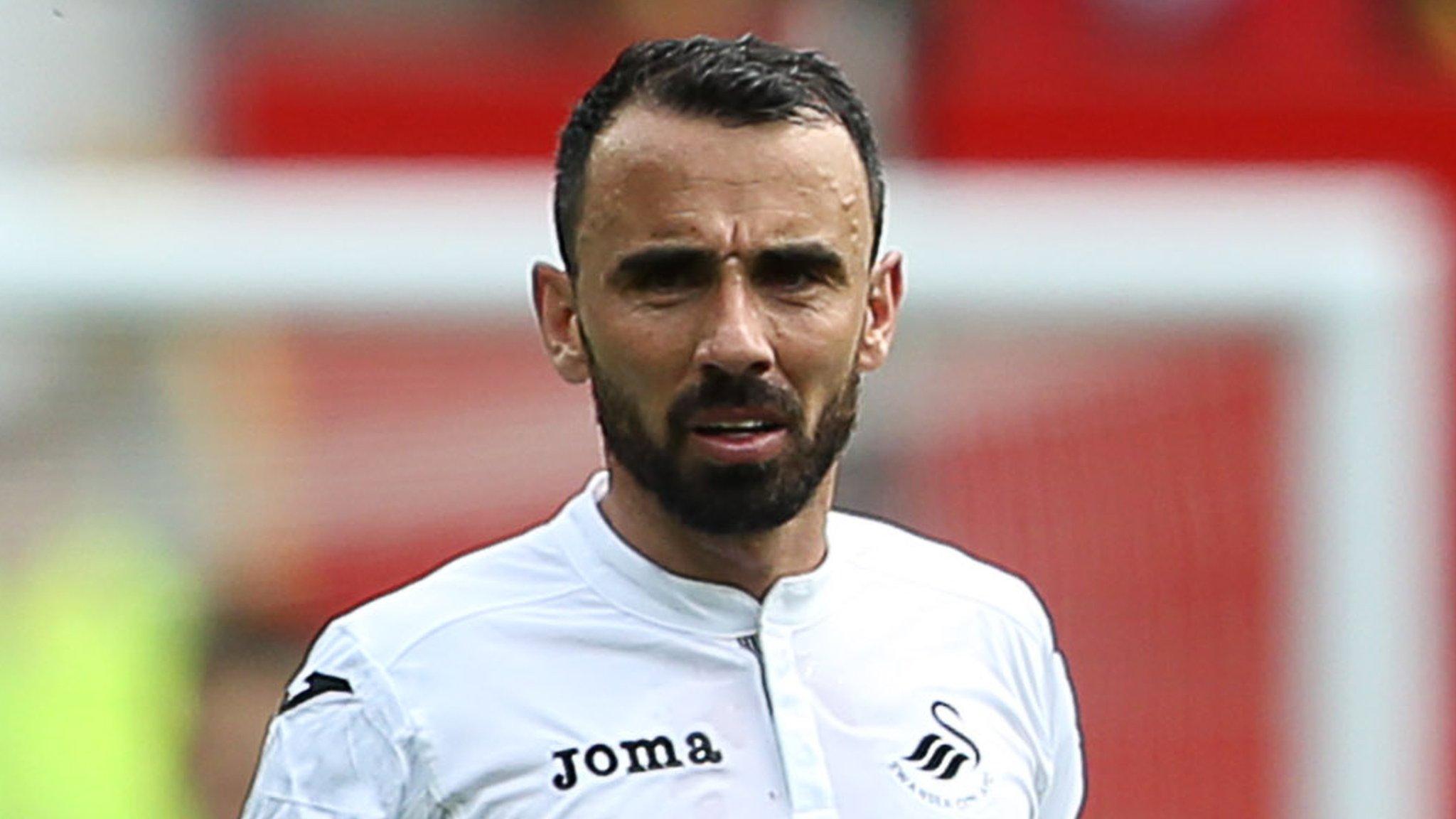 Leon Britton