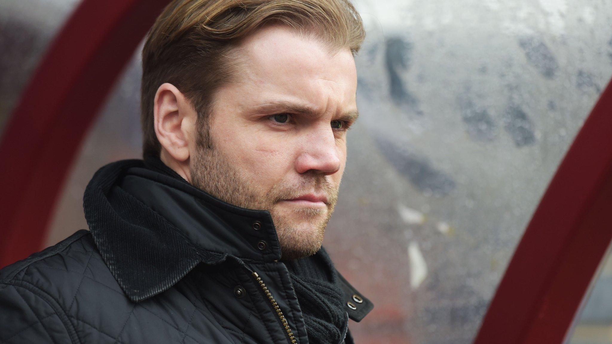 Hearts head coach Robbie Neilson