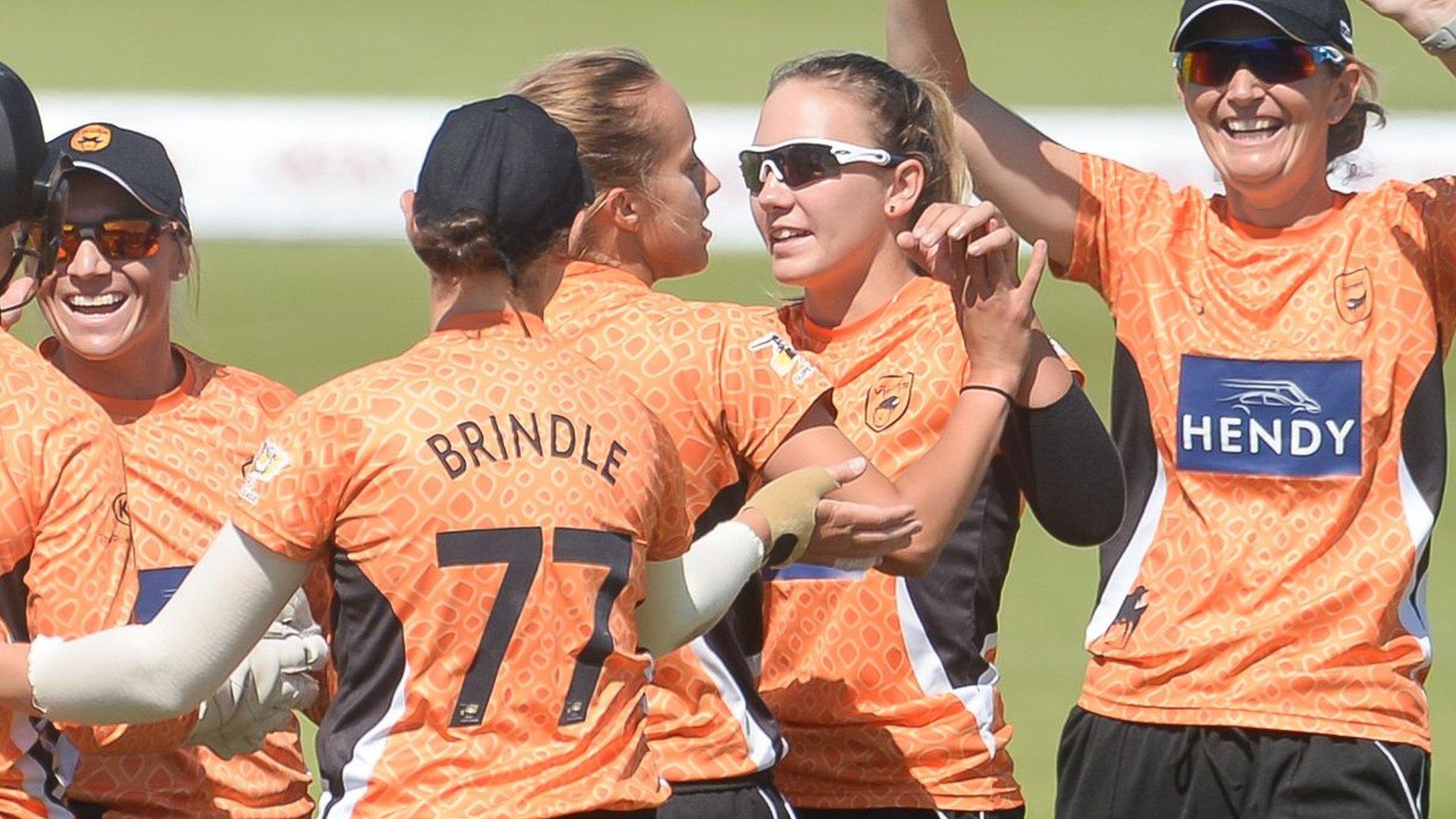 Southern Vipers celebrate a wicket