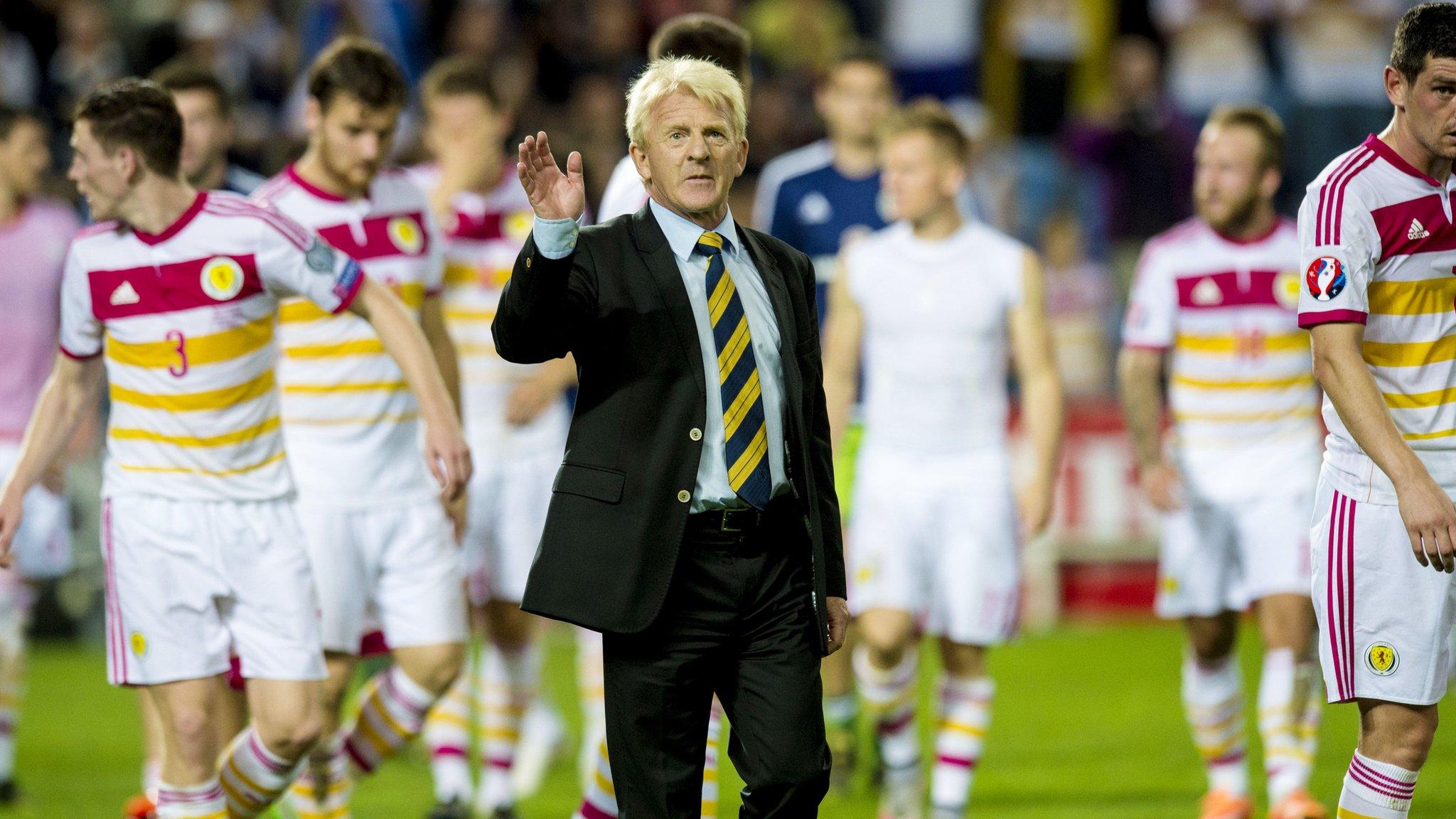 Scotland manager Gordon Strachan and his players