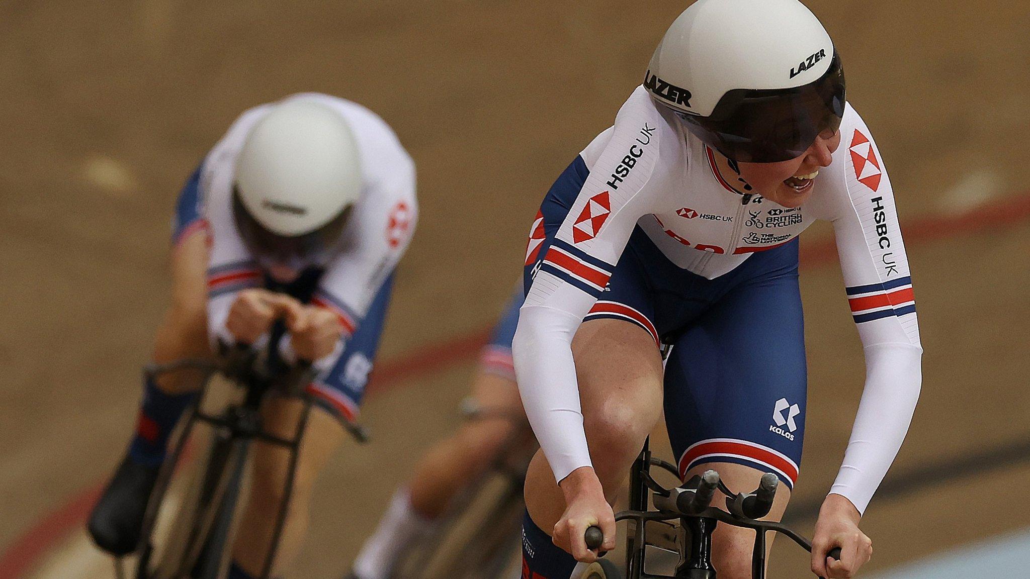 Katie Archibald riding for Britain in Glasgow