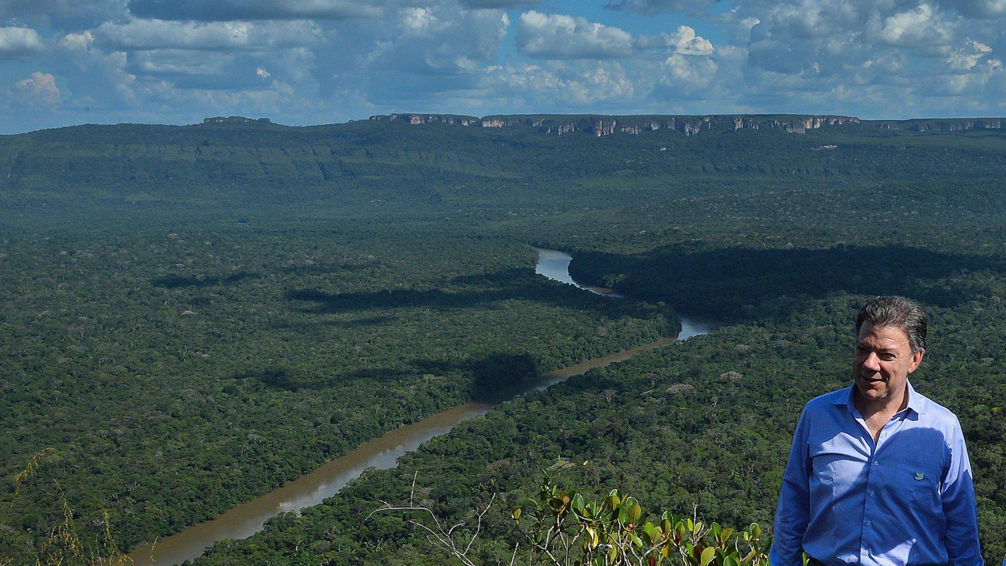 Colombian President Juan Manuel Santos visit the National Park of Chiribiquete in the Department of Guaviare, Colombia on October 30, 2014.