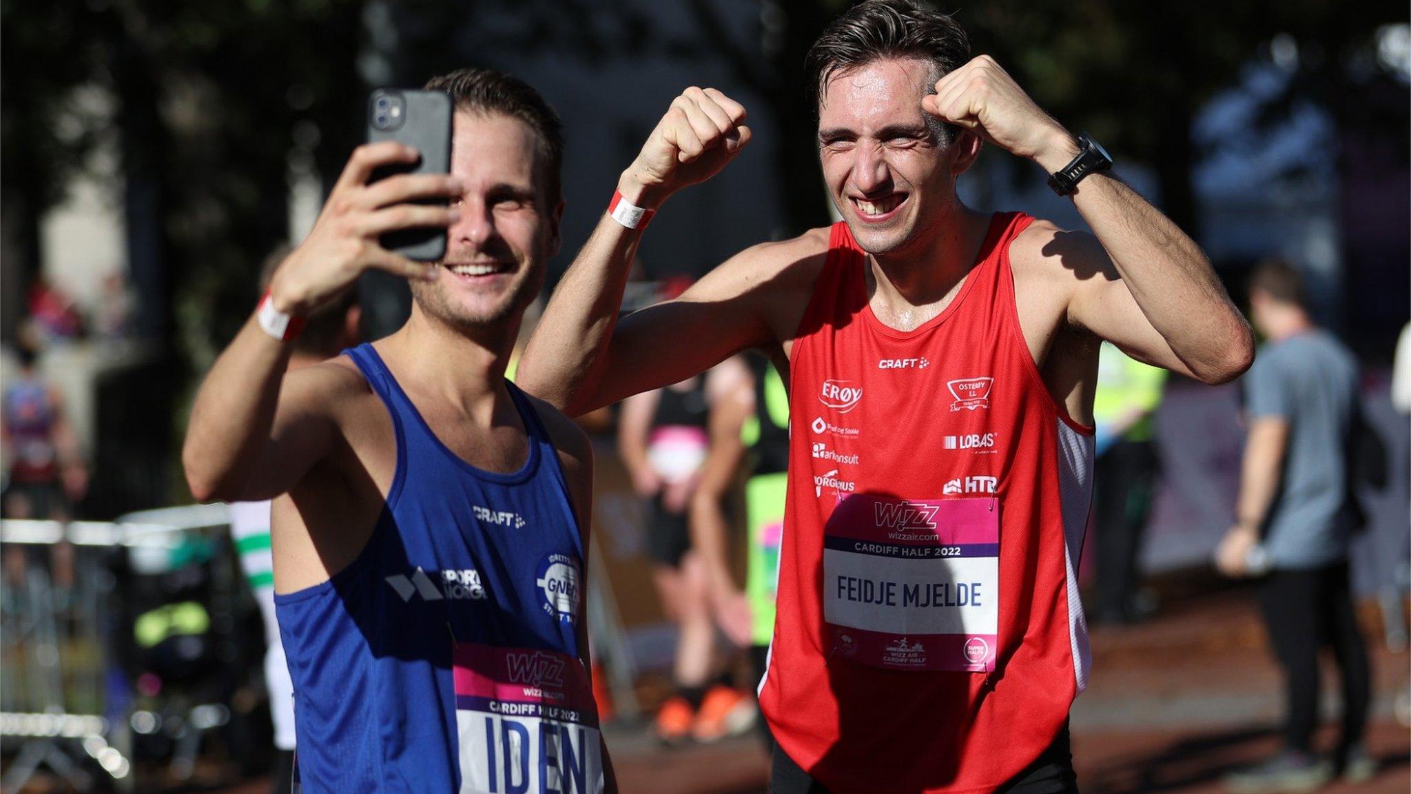 Cardiff Half Marathon runners