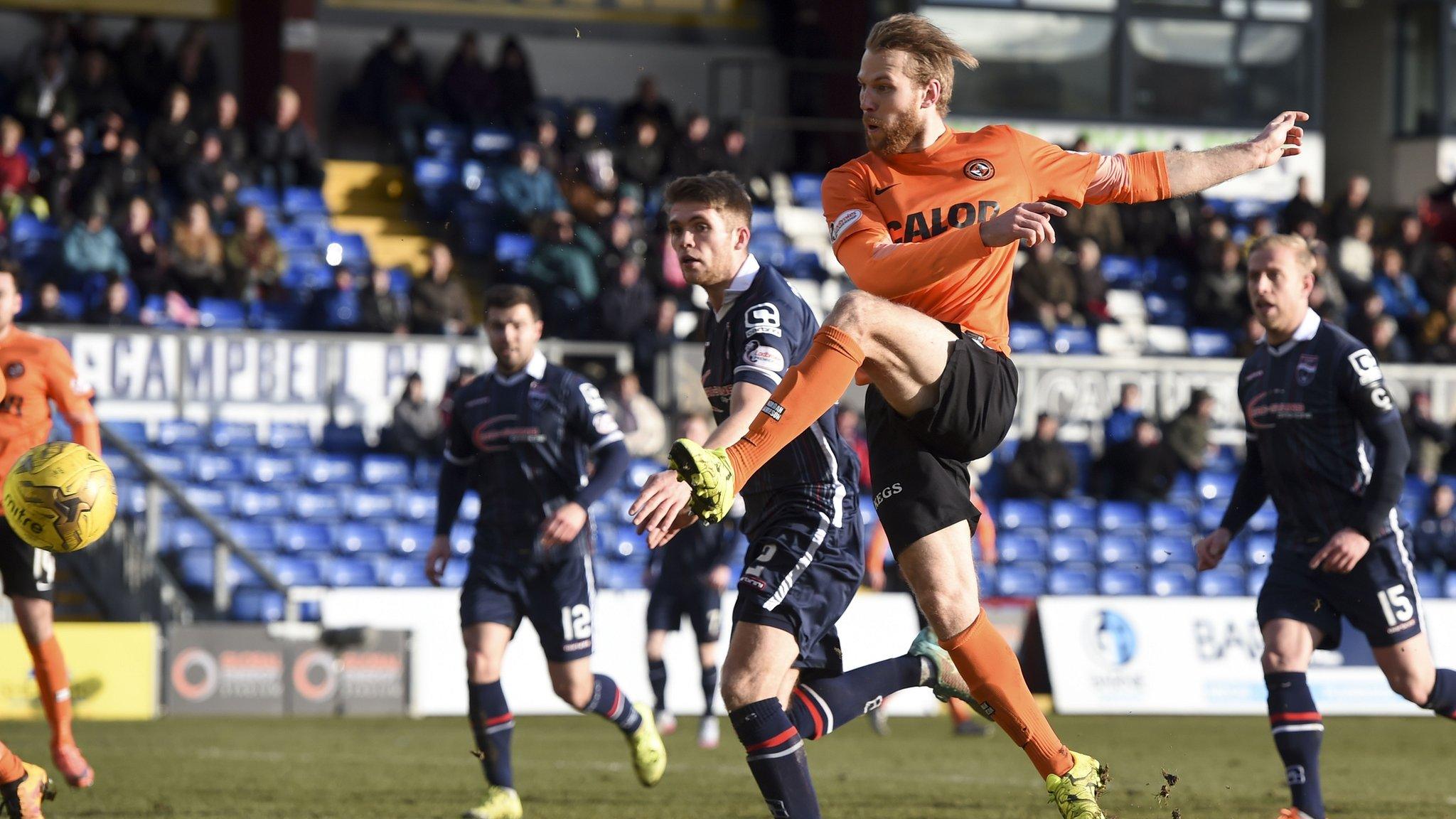 Henri Anier scores for Dundee United against Ross County