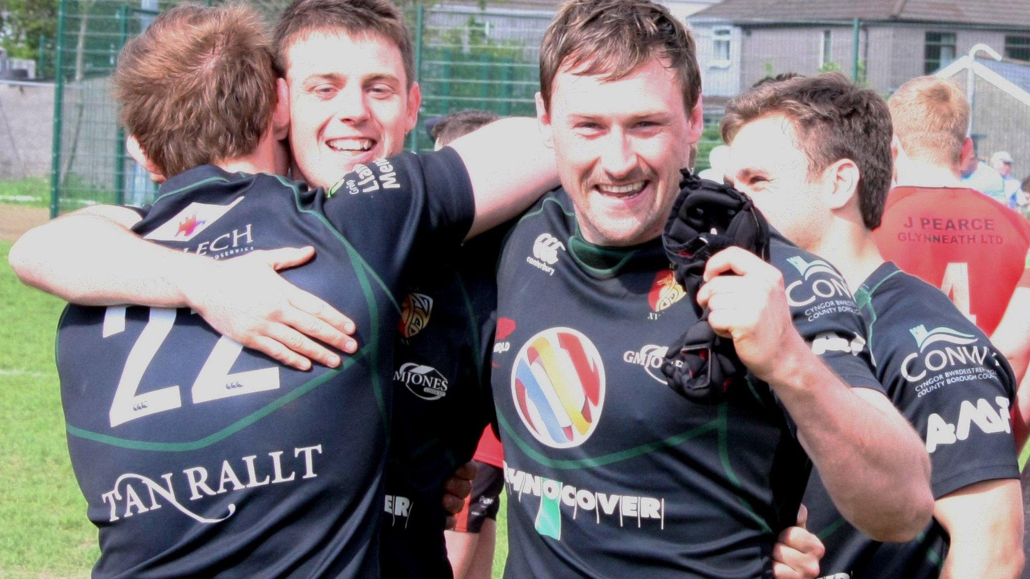 RGC players celebrate victory at Glynneath