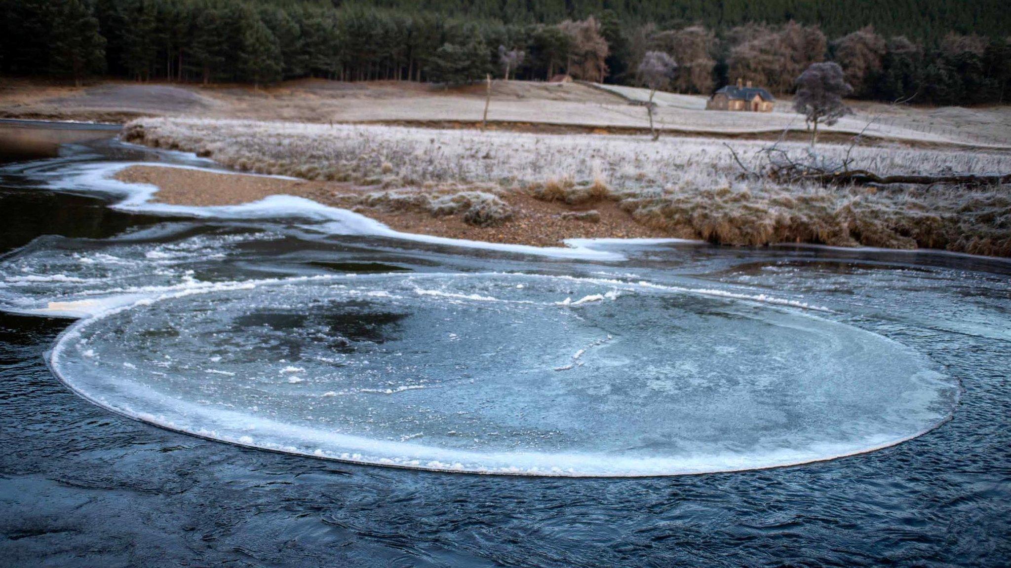 Ice pancake at Braemar