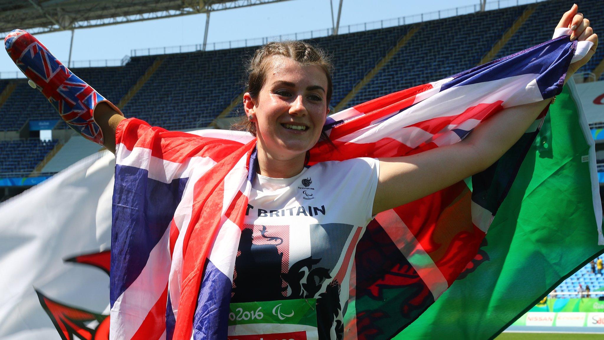 Hollie Arnold celebrates Rio Paralympics gold