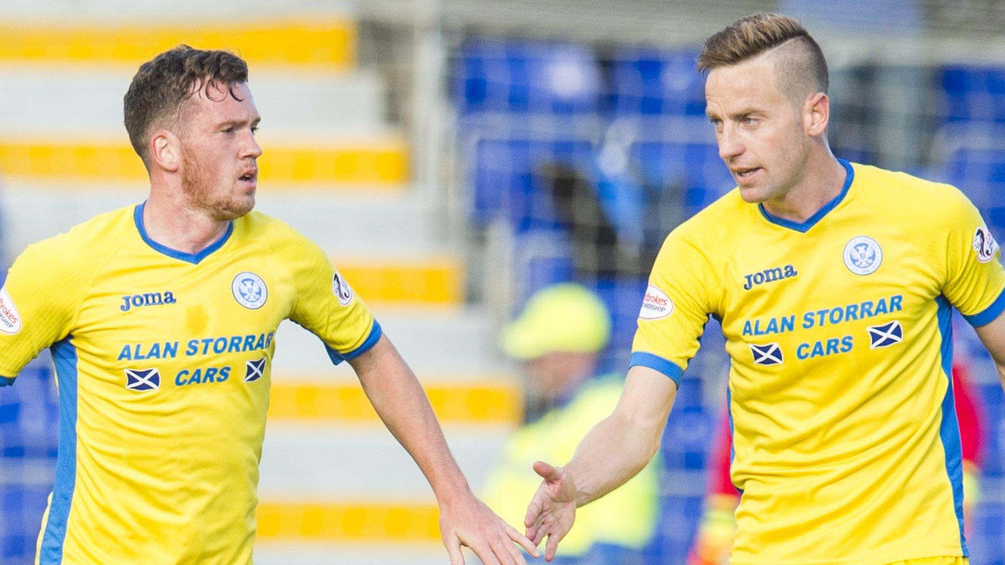 St Johnstone's Danny Swanson and Steven MacLean celebrate